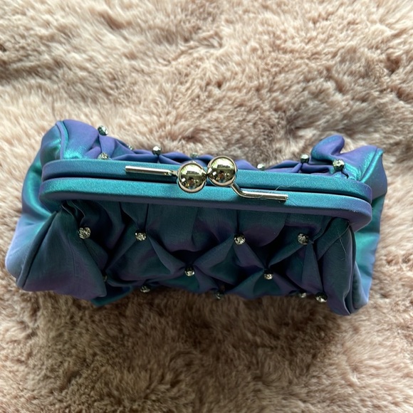 Super Cute Bluish purple mini bag  w/rhinestone accents. - Picture 3 of 7